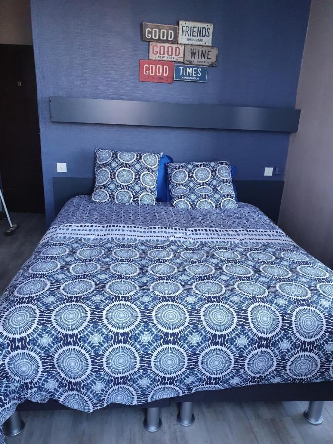 Caveau Du Rond Point Buxy Esterno foto
