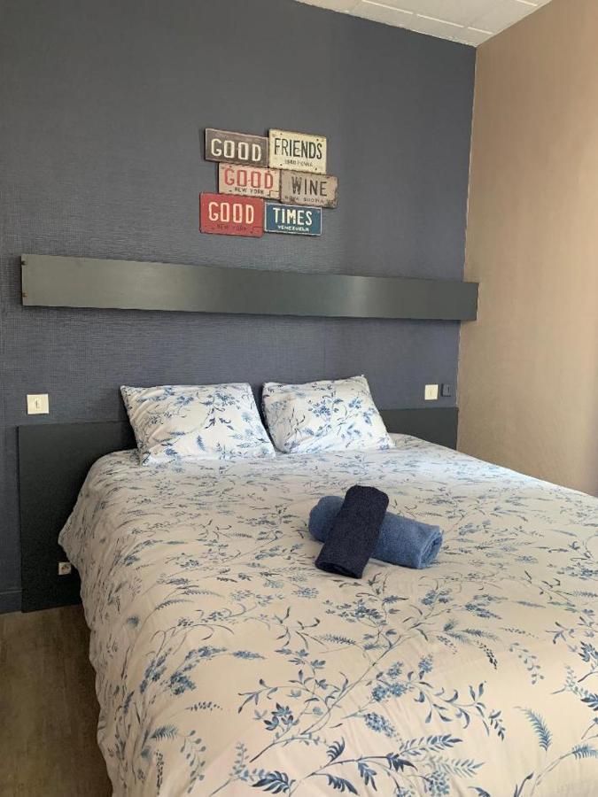 Caveau Du Rond Point Buxy Esterno foto